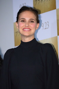    nportman200717BZNImage4.jpg