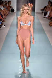 5977ac15bac40_ISSADEMARRunwayJuly2017FUNKSHIONSwimHJhePKSFWEDx.thumb.jpg.74c553d25d5e9d62ae2442377ffcdaaa.jpg