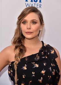 Elizabeth+Olsen+Premiere+Weinstein+Company+Egg1xz6vzq3x.jpg