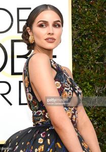 74th-annual-golden-globe-awards-pictured-actress-olivia-culpo-arrives-picture-id631238438.jpg