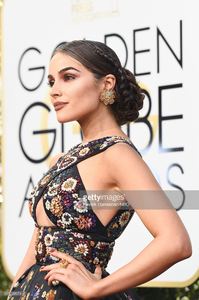 74th-annual-golden-globe-awards-pictured-actress-olivia-culpo-arrives-picture-id631238974.jpg