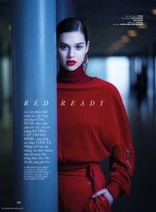 Anais-Pouliot-in-Red-Ready-by-Benjamin-Kanarek-for-ELLE-03.thumb.jpg.50883204da54fd65934d526e821f4a4c.jpg