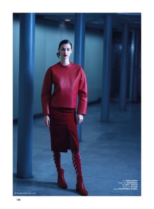 Anais-Pouliot-in-Red-Ready-by-Benjamin-Kanarek-for-ELLE-07.thumb.jpg.8c1f17aca29912f4bf28602372561065.jpg