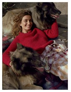 Andreea-Diaconu-by-Dan-Martensen-for-Vogue-Paris-August-2017-1-760x985.jpg