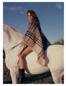 Andreea-Diaconu-by-Dan-Martensen-for-Vogue-Paris-August-2017-8-760x985.jpg
