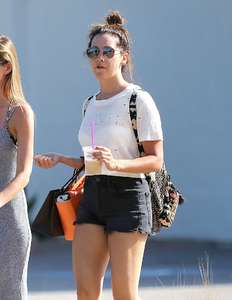 Ashley-Tisdale-in-Shorts-Shopping--06.jpg