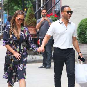 Chrissy-Teigen-out-in-New-York--11.jpg