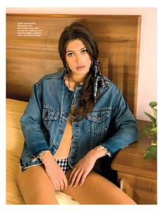 Cosmopolitan_UK_-_August_2017-page-013.jpg