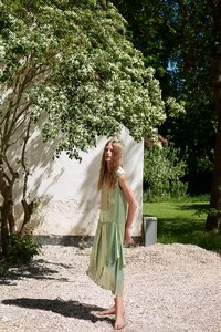 Costume-Magazine-Adela-Stenberg-Olivia-Frolich-3.thumb.jpg.ea5b13ae9264fa176cde9db9e6711078.jpg