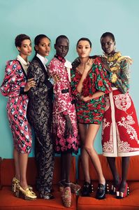 EDS_BAZAAR_ARAB_APR17_FIVE7.jpg