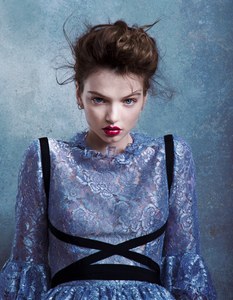 ELLE-Kazakhstan-August-2017-Dasha-Sergeeva-Irina-Lis-Costanzo-3.thumb.jpg.aee6592cb330af942e5efee69badc714.jpg