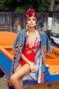 ELLE-Kazakhstan-Livia-Rangel-Daniela-Rettore-1.jpg