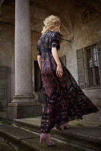 ELLE-Romania-July-2017-Niki-Trevilova-by-Micheal-Groeger-3.jpg