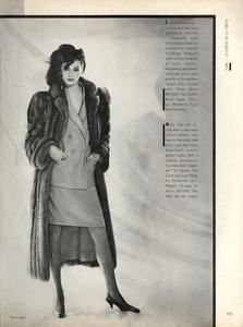 Elgort_Vogue_US_December_1981_08.thumb.jpg.292fb1dca8555f10e78787f9a073a0a5.jpg