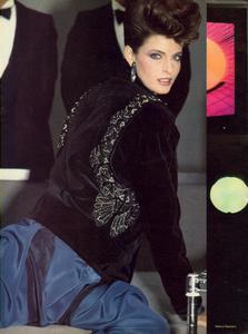Giaviano_Vogue_US_November_1982_05.thumb.jpg.800caf19c7b2aef9c1444e3c6073de89.jpg