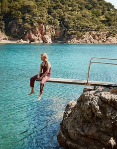 Grazia-Italy-Esti-Van-Balen-Biel-Juste-Xavi-Gordo-2.jpg