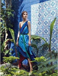 Hello_33_Fashion_Monthly__August_2017-page-003.jpg