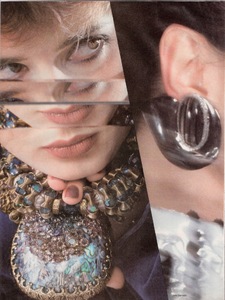 Isabella_Varriable_Vogue_US_October_1982_03.thumb.jpg.b0eac9d7598dd1915f6cc7cc974ea3a8.jpg