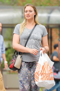 Iskra_Lawrence__1_.jpg