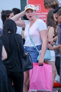 Iskra_lawrence__14_.jpg