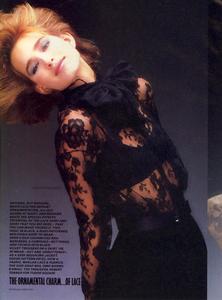Issermann_Vogue_US_December_1984_01.thumb.jpg.04561831b949119495aa9c1a0f05a594.jpg