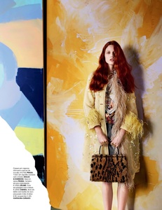 Julia-Banas-Vogue-Portugal-May-2017-Cover-Editorial04.thumb.jpg.87d15a42c5271c744cc5afda0244c634.jpg