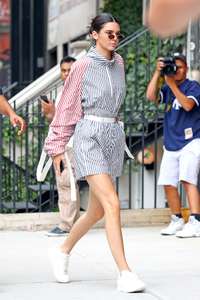 Kendall-Jenner-wearing-a-Striped-Jumpsuit--01.jpg
