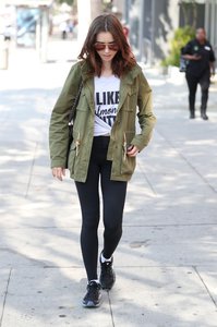 Lily_Collins__15_.jpg