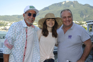 Lily_Collins__17_.jpg