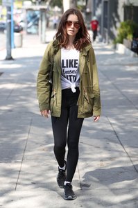Lily_Collins__4_.jpg