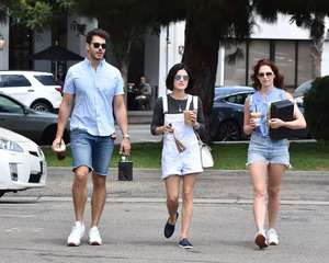 Lucy-Hale-at-Joans-on-Third-for-lunch--22.jpg