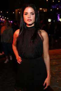 Marie-Avgeropoulos--Entertainment-Weekly-Party-at-2017-Comic-Con--03.thumb.jpg.96bb189129c682c941606141e571f4c5.jpg