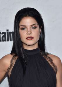 Marie-Avgeropoulos--Entertainment-Weekly-Party-at-2017-Comic-Con--08.thumb.jpg.dabfbd8748e40a425904694fb5c13844.jpg