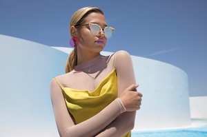 Melt-Meredith-Mickelson-Sunglasses-Campaign04.thumb.jpg.5fb5c0c0d36795ced1260d3ffdeeb050.jpg