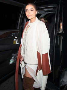 Olivia-Culpo--Leaving-Prabal-Gurung-2016-Fashion-Show--05.jpg