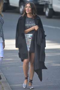 Olivia-Culpo-in-Mini-Skirt--07.jpg