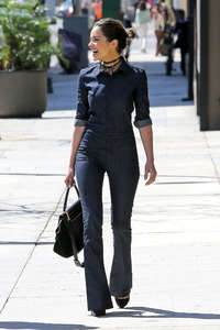 Olivia-Culpo-out-and-about-in-Los-Angeles--05.jpg