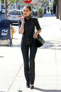 Olivia-Culpo-out-and-about-in-Los-Angeles--10.jpg