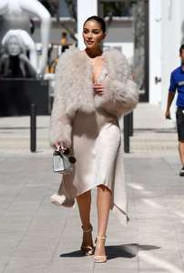 Olivia-Culpo-out-in-Miami--13.jpg