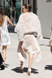 Olivia-Culpo-out-in-Miami--19.jpg