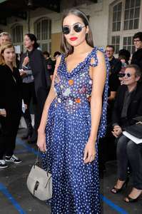 Olivia-Culpo_-John-Galliano-AW-2017-Show--05.jpg