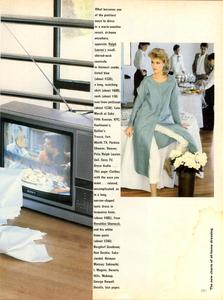 Piel_Vogue_US_February_1982_04.thumb.jpg.d61883839b51912cec7f04d2312144f0.jpg