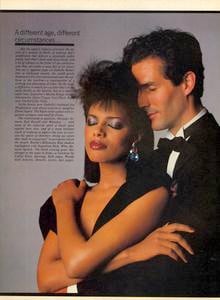 Piel_Vogue_US_October_1983_06.thumb.jpg.9c38645a1c93b5456f1ebb5601c216bd.jpg