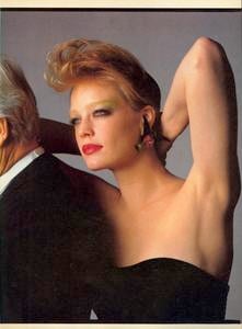 Piel_Vogue_US_October_1983_08.thumb.jpg.7b1cad434da4298c6a045b0ebe6cc8ab.jpg