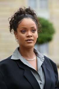 Rihanna-with-Brigitte-Macron-at-the-Elysee-Palace--04.jpg