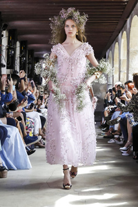 Rodarte-Couture-FW17-Paris-7240-1499015026-bigthumb.jpg