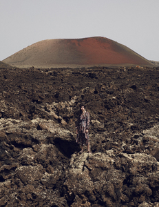 Sophie-Droogendijk-by-Rafa-Gallar-for-Yo-Dona-1.thumb.jpeg.27149df65bd873eeda820115a868883a.jpeg