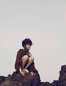 Sophie-Droogendijk-by-Rafa-Gallar-for-Yo-Dona-6.thumb.jpeg.ba4235592e5db4931d5fad7f2826d33a.jpeg