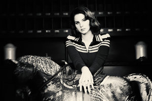 TS_lana_Del_Rey_Saccenti_294A9628_rgbBW.thumb.jpg.6f256e65e51312a7c3c5f8d97d9d342a.jpg