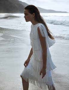 Vogue-Arabia-August-2017-Caitie-Greene-by-Lukasz-Pukowiec-9.thumb.jpg.831e0d6cd8eb88d1337d47e7d6dbb105.jpg